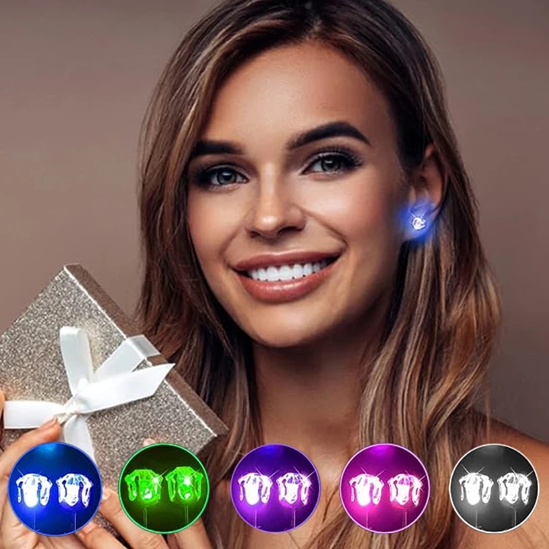 Diamond Stud Earrings - 1 çift Led Işık Up Kulak