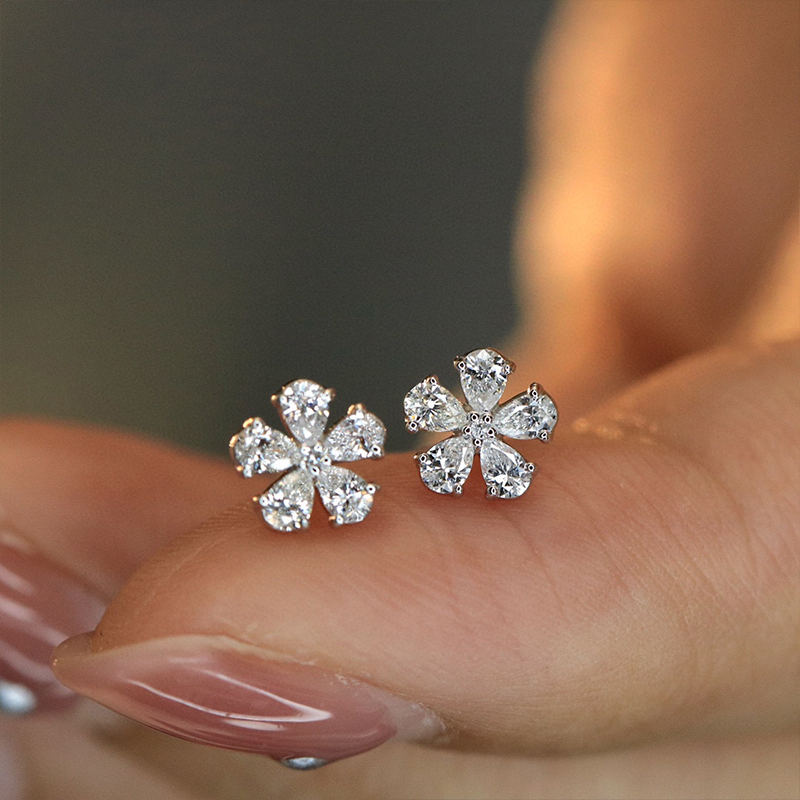 Aazuo Güzel Takı 18K Orijinal  - Diamond Stud Earrings incelemesi ve fiyatı