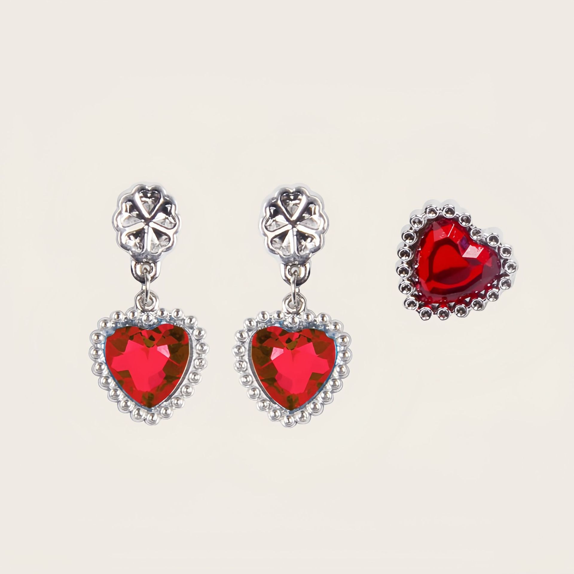Dondurulmuş Kızlar Yüzükler Ço - Diamond Stud Earrings incelemesi ve fiyatı