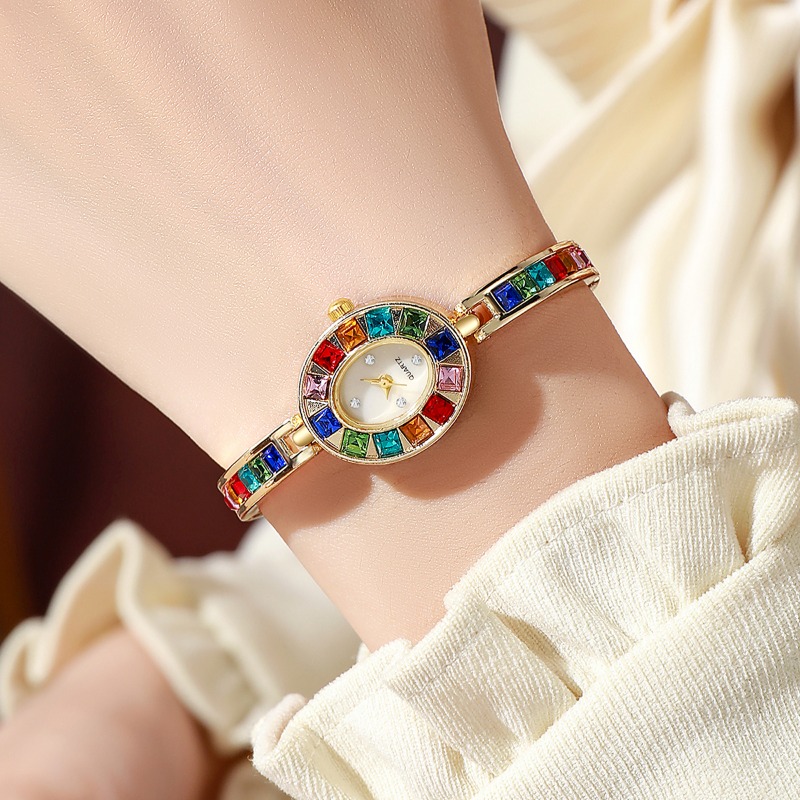 2 adet zarif renkli taklidi ka - Mystery Jewelry Jar Watches incelemesi ve fiyatı